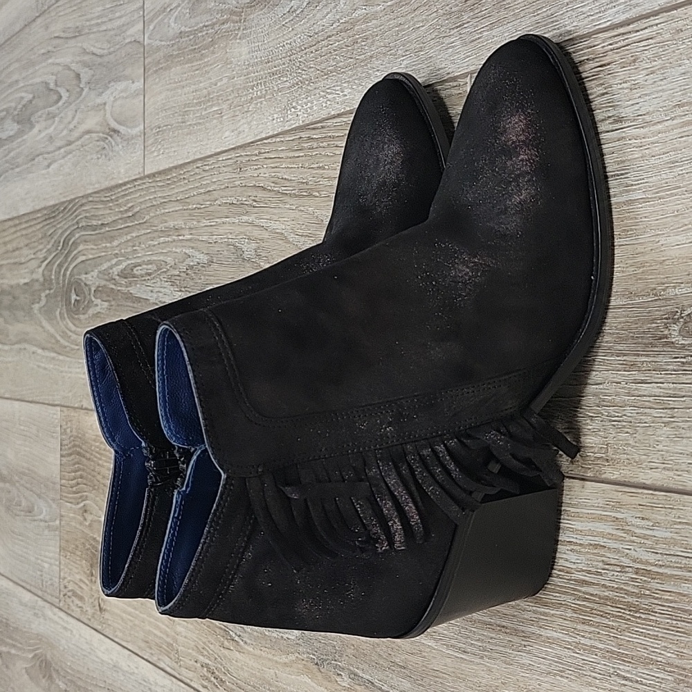 Valentina Rangoni Size 6 1/2 Black Suede Fringe Bootie - Picture 5 of 11